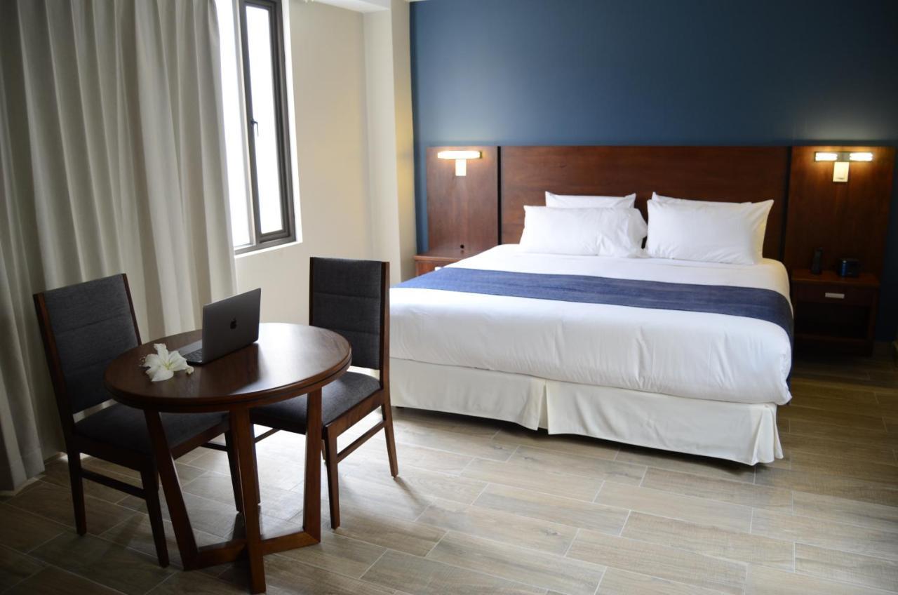 Hotel San Agustin Plaza Latacunga Zewnętrze zdjęcie