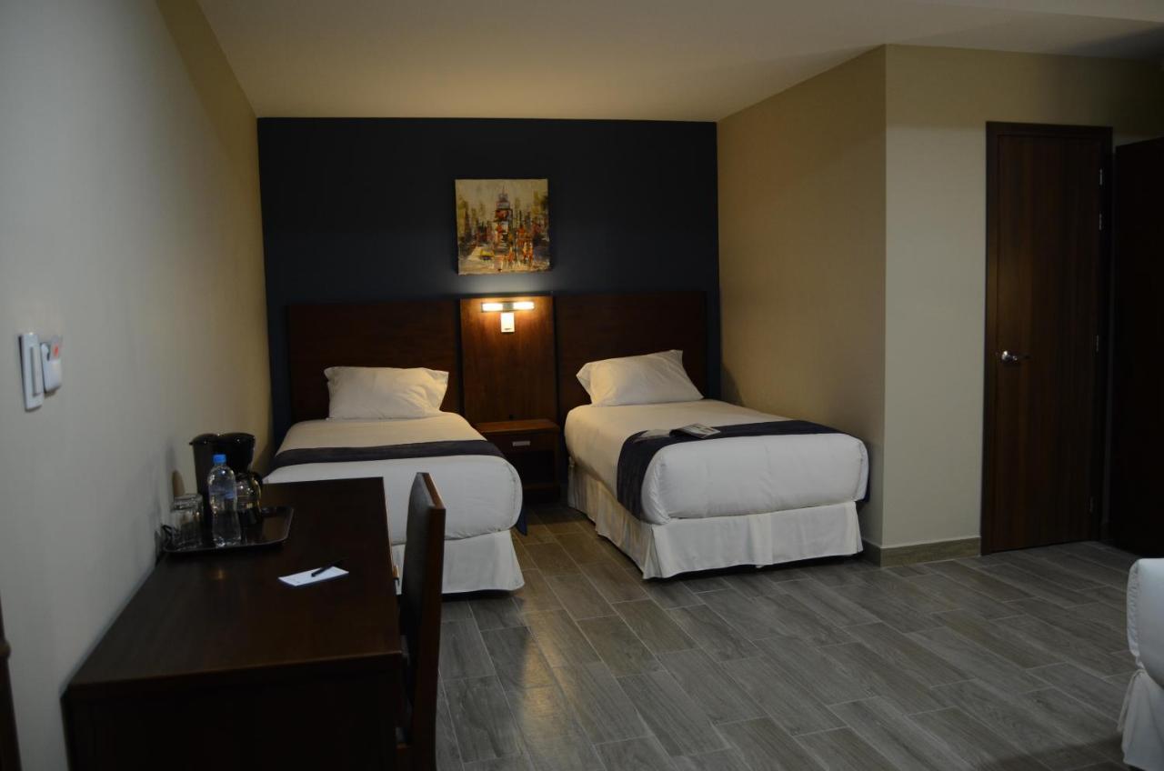 Hotel San Agustin Plaza Latacunga Zewnętrze zdjęcie