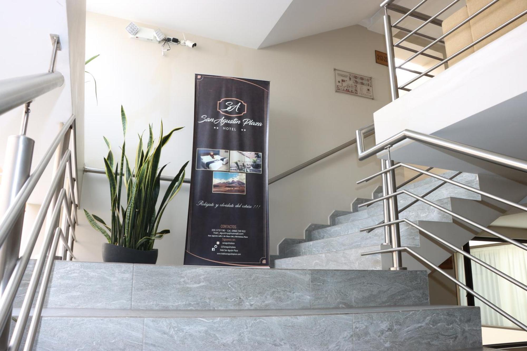 Hotel San Agustin Plaza Latacunga Zewnętrze zdjęcie