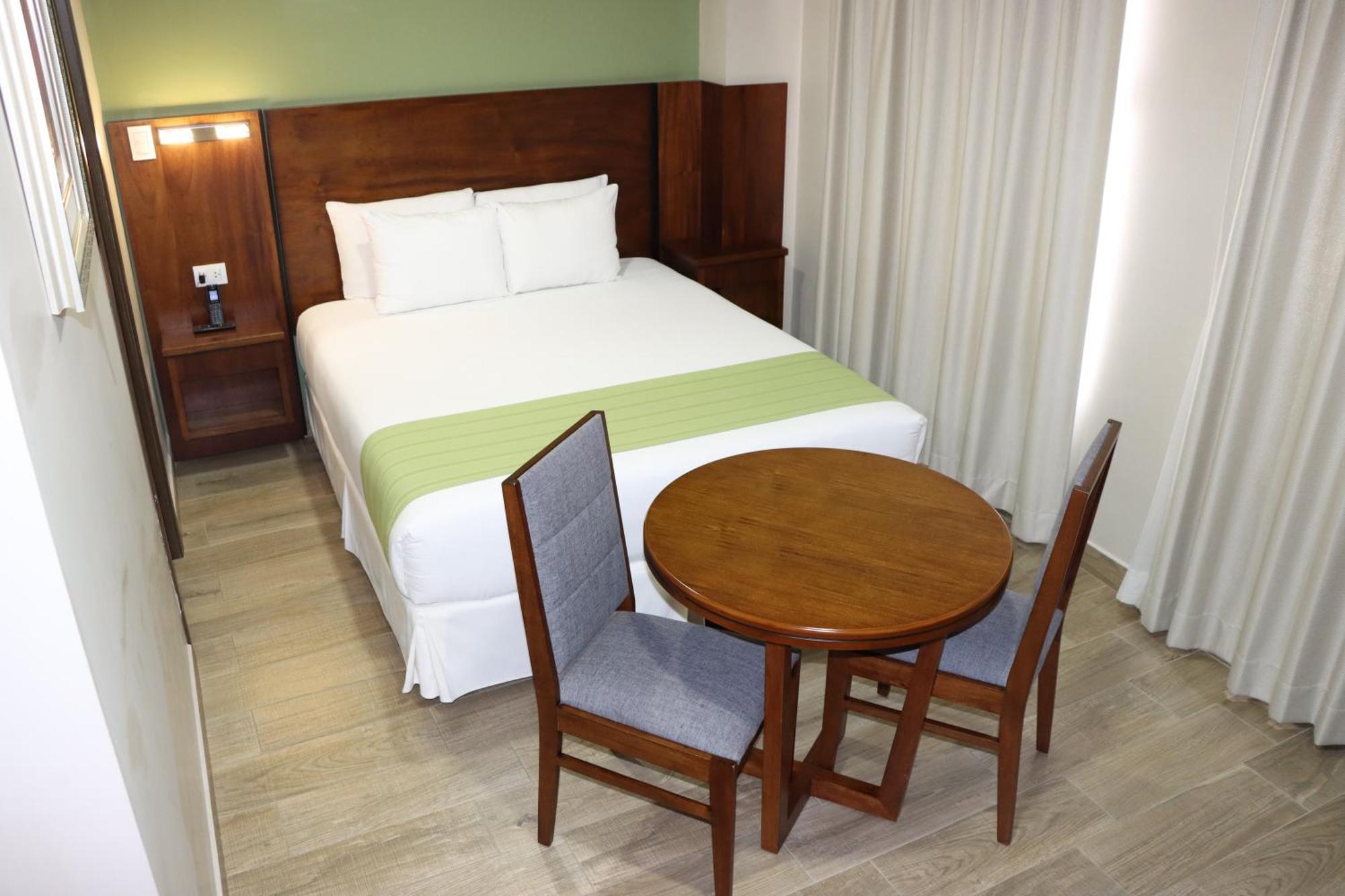 Hotel San Agustin Plaza Latacunga Zewnętrze zdjęcie