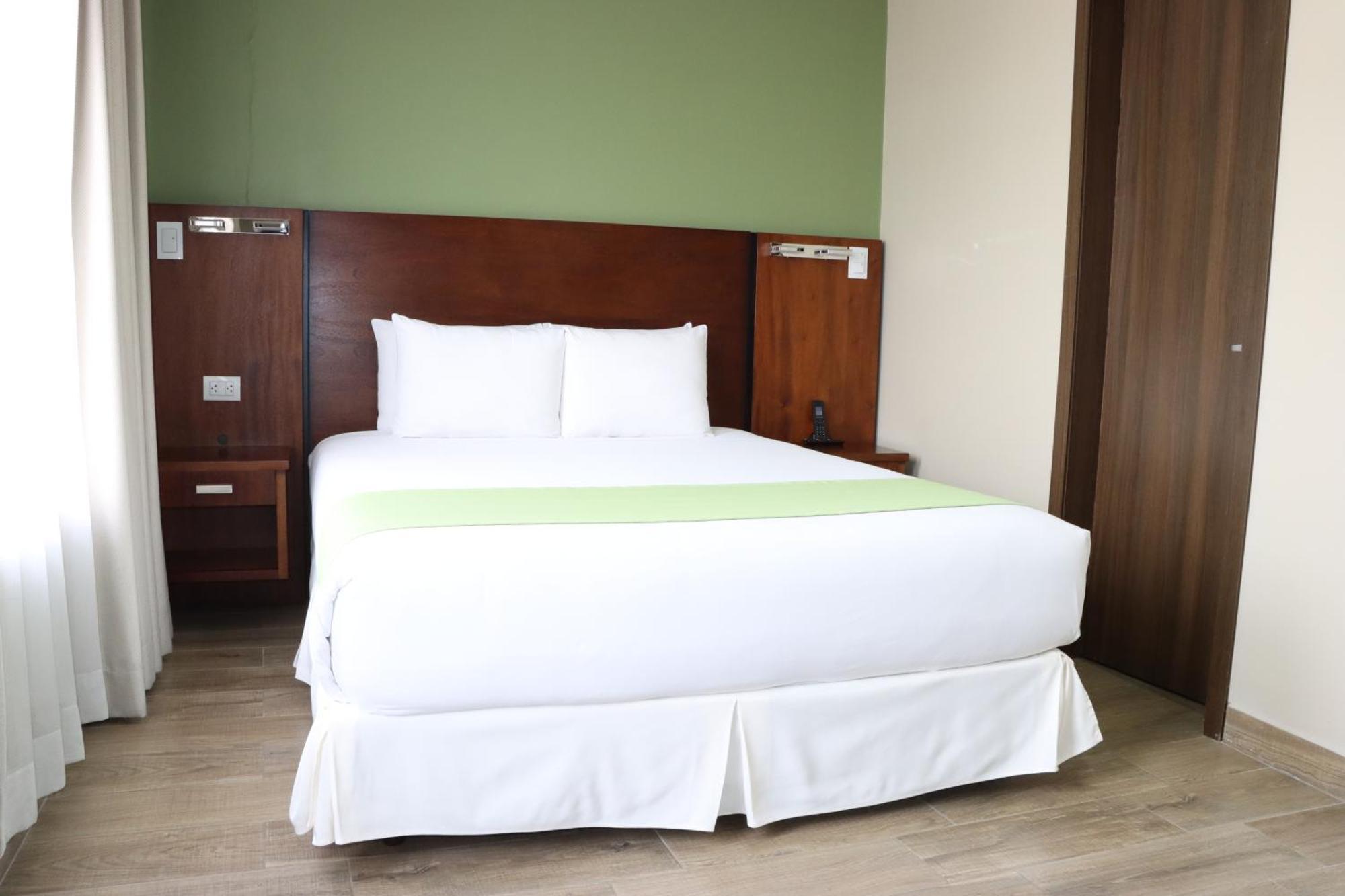 Hotel San Agustin Plaza Latacunga Zewnętrze zdjęcie