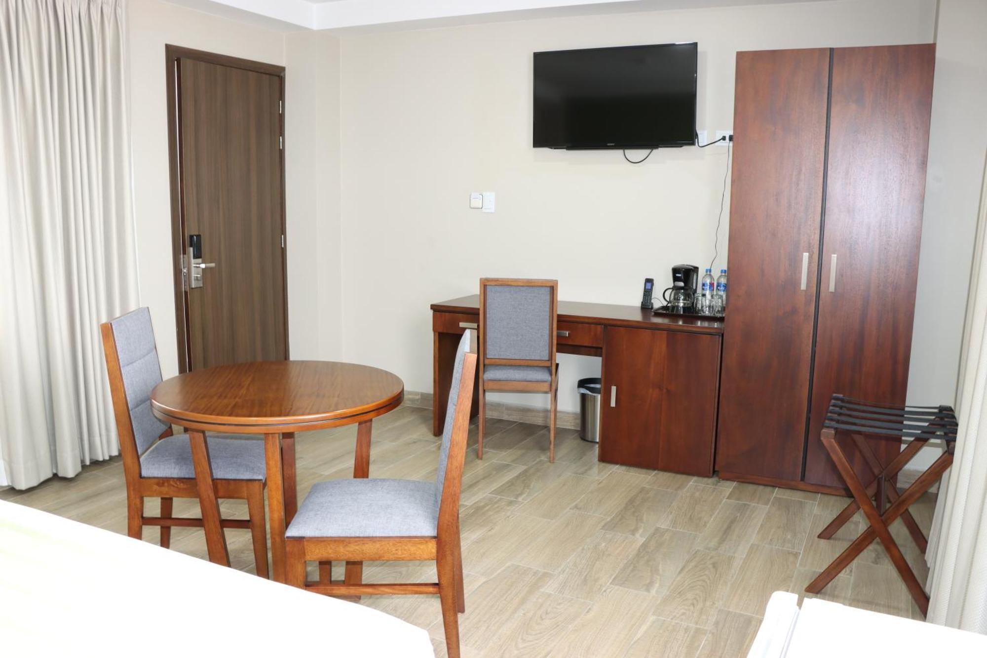 Hotel San Agustin Plaza Latacunga Zewnętrze zdjęcie