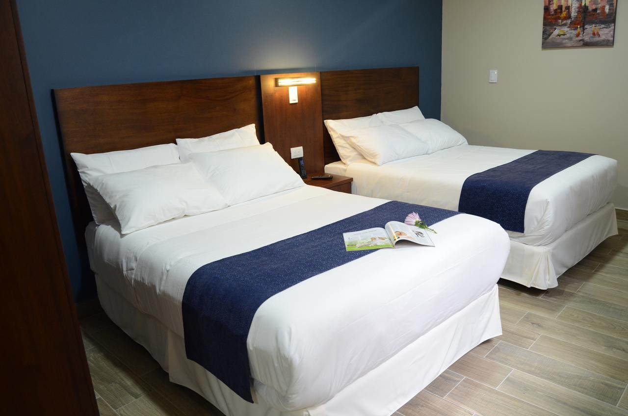 Hotel San Agustin Plaza Latacunga Zewnętrze zdjęcie
